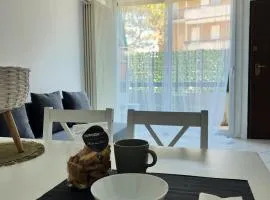 JACAM home free parking Como