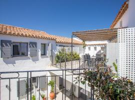 Domu Qirat - Authentic Rooms & Terraces