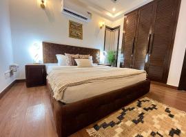 BedChambers 3BHK Serviced Apartments in Delhi, lägenhet i New Delhi