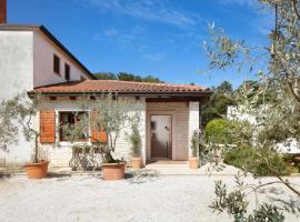 Ferienhaus Antonia Cittanova, hotel v destinaci Novigrad – Istrie
