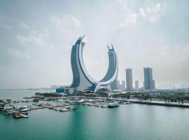 Raffles Doha, hotel cerca de Barzan Towers, Doha