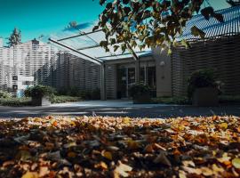 Hotel Edison Poznań Lotnisko Ławica – hotel w mieście Baranowo