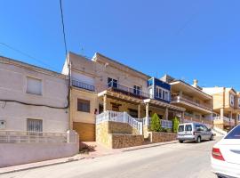 Cozy Apartment In Orihuela With Wifi, hotel in Orihuela