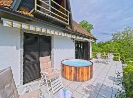 Cozy Home In Donji Zvecaj With Kitchen