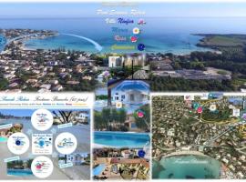 Pool Seaside Relais - Ville Ninfea, Marea, Rosa e Cassiopea – hotel w mieście Fontane Bianche