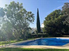 Hoyo 16, Mijas Golf in private complex, hotell i Fuengirola