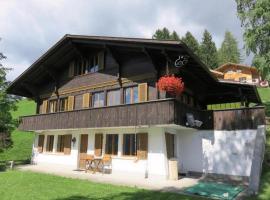 Ferienhaus "Datscha" freistehend, Garten, Labelfamily destination, cabaña o casa de campo en Lenk im Simmental