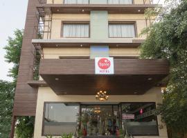 Spree Hotel Agra - Walking Distance to Tajmahal, hotel di Taj Ganj, Agra