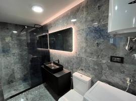 Bay Modern 2, hôtel à Dobrota