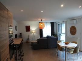 Appartement Golf Confort 83 m2, hotel in Miribel
