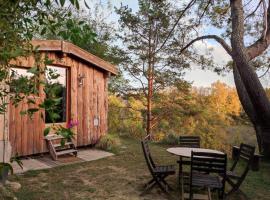 La cabane en bois, holiday rental in Villemur-sur-Tarn