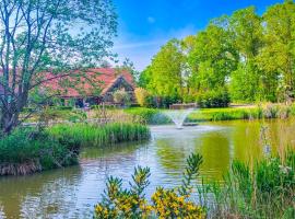 Hay's Wood Retreat - Holiday Cottages, lejlighed i North Runcton