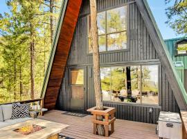 Green Roof A-Frame Endless Views Modern Cabin, дом для отпуска в городе Прескотт