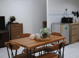 Jo Jo Homestay @ Pangkor Coral Bay Resort, hotel de playa en Pasir Bogak