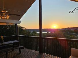 Lakeview Haven! Nature's Retreat with Serene Views, hotel in Lago Vista