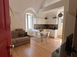 Casa Porta della Maddalena – hotel w mieście Bordighera