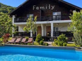 Chalet "Family", cabin in Suskovo