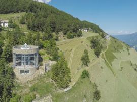Chalet alla Rocca - Homelike Villas, holiday home in Laces