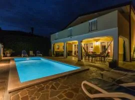 Ferienwohnung Dino mit Privatem Pool in Istrien