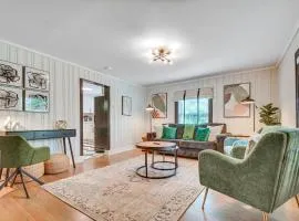 Chic Durham Home with Game Room Walk to Downtown!