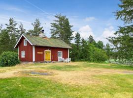 Beautiful Home In Valdemarsvik With Sauna, rumah liburan di Valdemarsvik