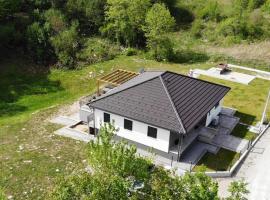 3 Bedroom Gorgeous Home In Seliste Dreznicko, villa em Seliste Dreznicko