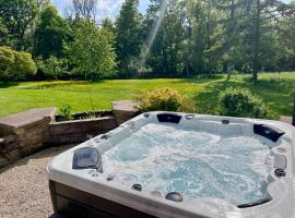 Stillmeadow, hotel with hot tubs in Westwood