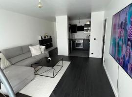 Superbe T2, Paris, Stade de France, WIFI, Parking, Hotel in Saint-Denis