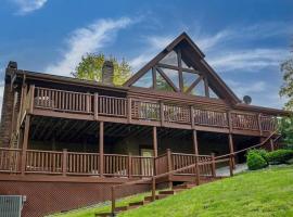 Great for families and groups Villa cabin, apartamento em Sevierville