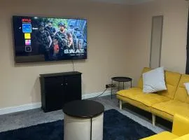 Basildon Essex Modern 3 Bed House for 7 guests Free Parking and WiFi