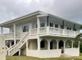 Barebones Bungalow, hotel a Christiansted