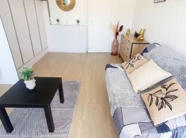 Studio r&ecirc;ve de mer 25 m2, centre ville, parking, cosy neuf