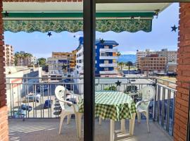 쿠예라에 위치한 호텔 Apartamento sencillo Cerca del mar .