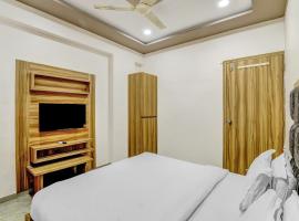 Capital O Hotel Maple View, hotel in Naroda