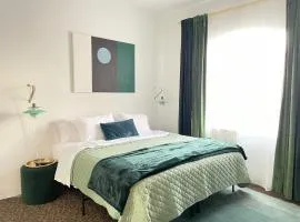 1 Bedroom, Sleeps 4, Pool, Hot Tub, Dogs Welcome!