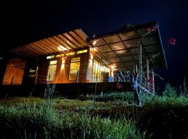 AVONLEA luxury, farm stay in Mesetas