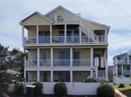 2510 Beach Rd, Semi-Oceanfront/Pool/Hot Tub, cottage in Nags Head