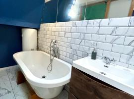 Central Brighton Stylish Studio Apartment, hotel di Brighton & Hove