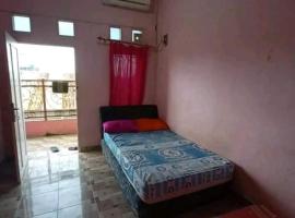 Gils Homestay, cottage in Pampang