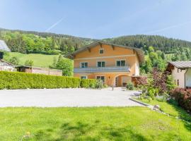 Chalet Carina, hotel in Zell am See