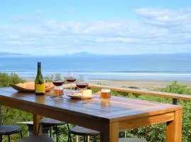 Coastal Escape ~ a sublime retreat!