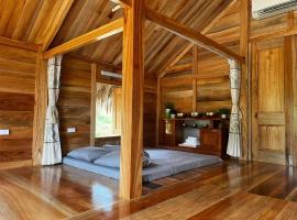 Na Tuệ An-Homestay 81 Võ Văn Kiệt, hotel with parking in Tuyên Quang