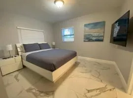 Mazor luxury one bedroom vacation Home