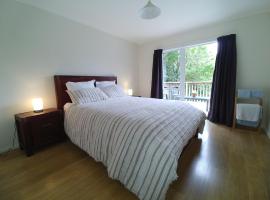 Comfortable 2-bedroom unit close to Hamilton, New Zealand, hotel v destinaci Hamilton