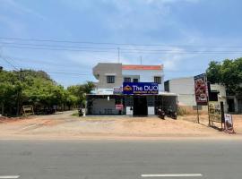 the DUO Restaurant and Stays, affittacamere a Kottakupam