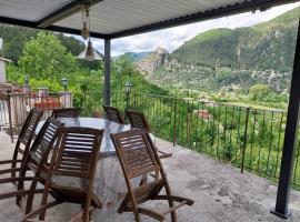 Domyv'Loup, casa o chalet en Entrevaux