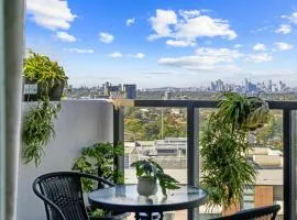 High level urban retreat in Macquarie Park
