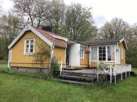 Holiday home RAMDALA III, vil·la a Möcklö