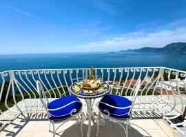 Villa Capri, hotel a Praiano