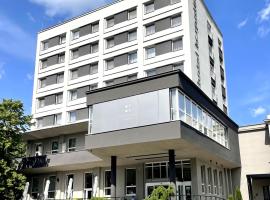 Hotel Karpatia, hotel v Humennom
